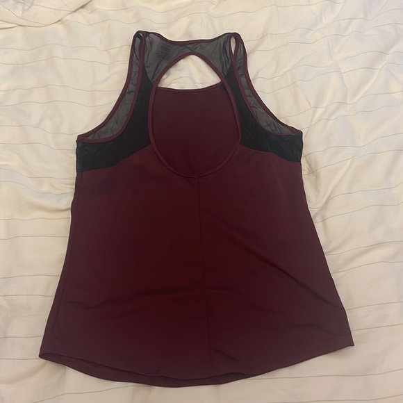 VS Pink workout tank top - Picture 2 of 4